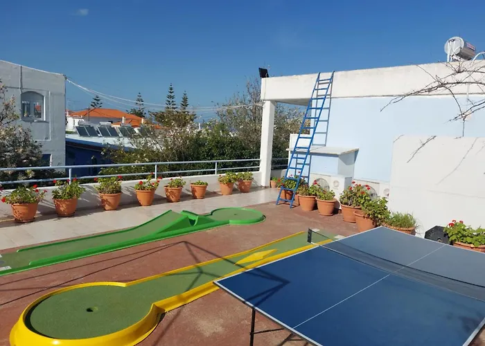 Seafront Studios And Apartments