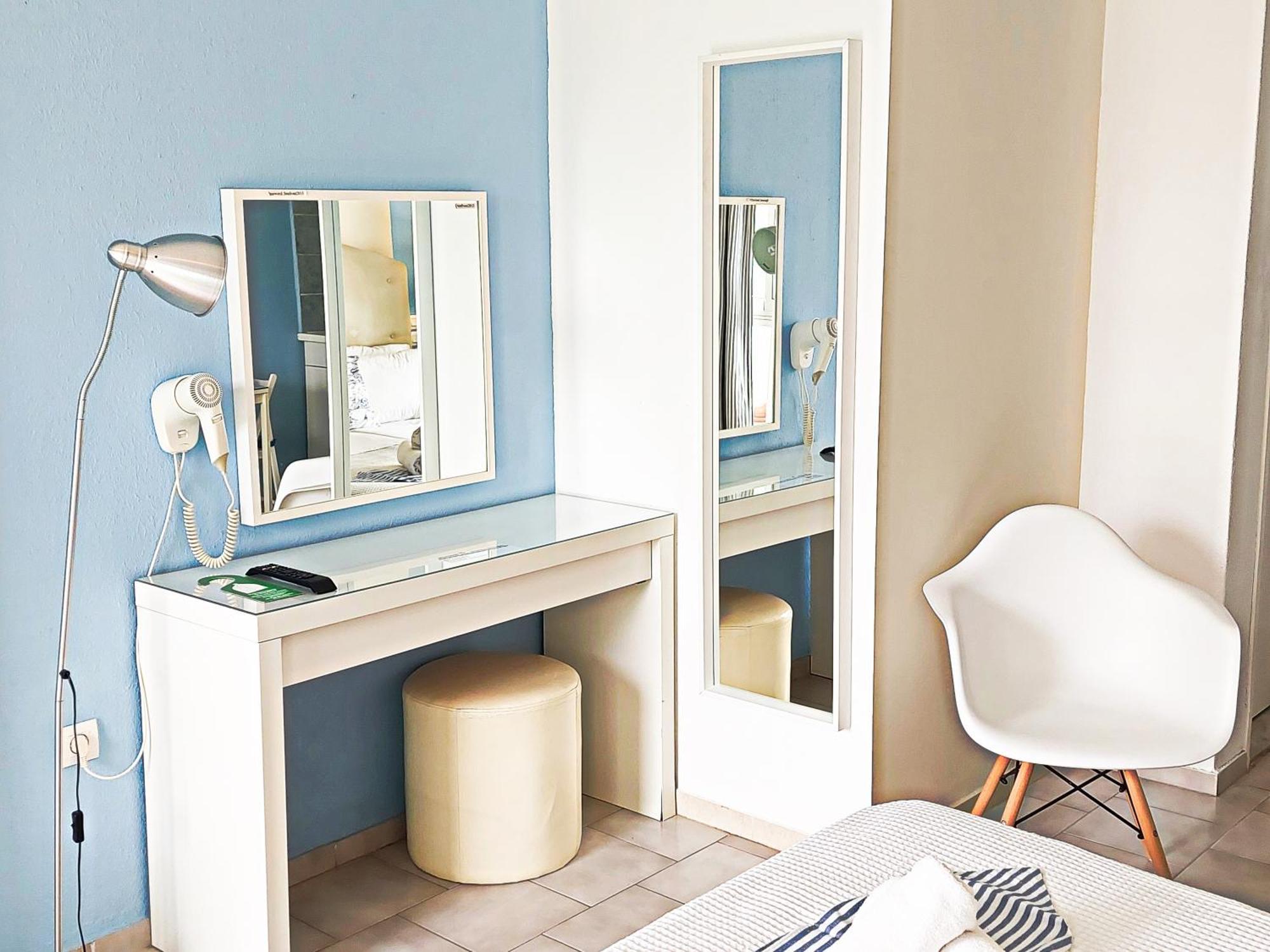 Apart Otel Seafront And 3*