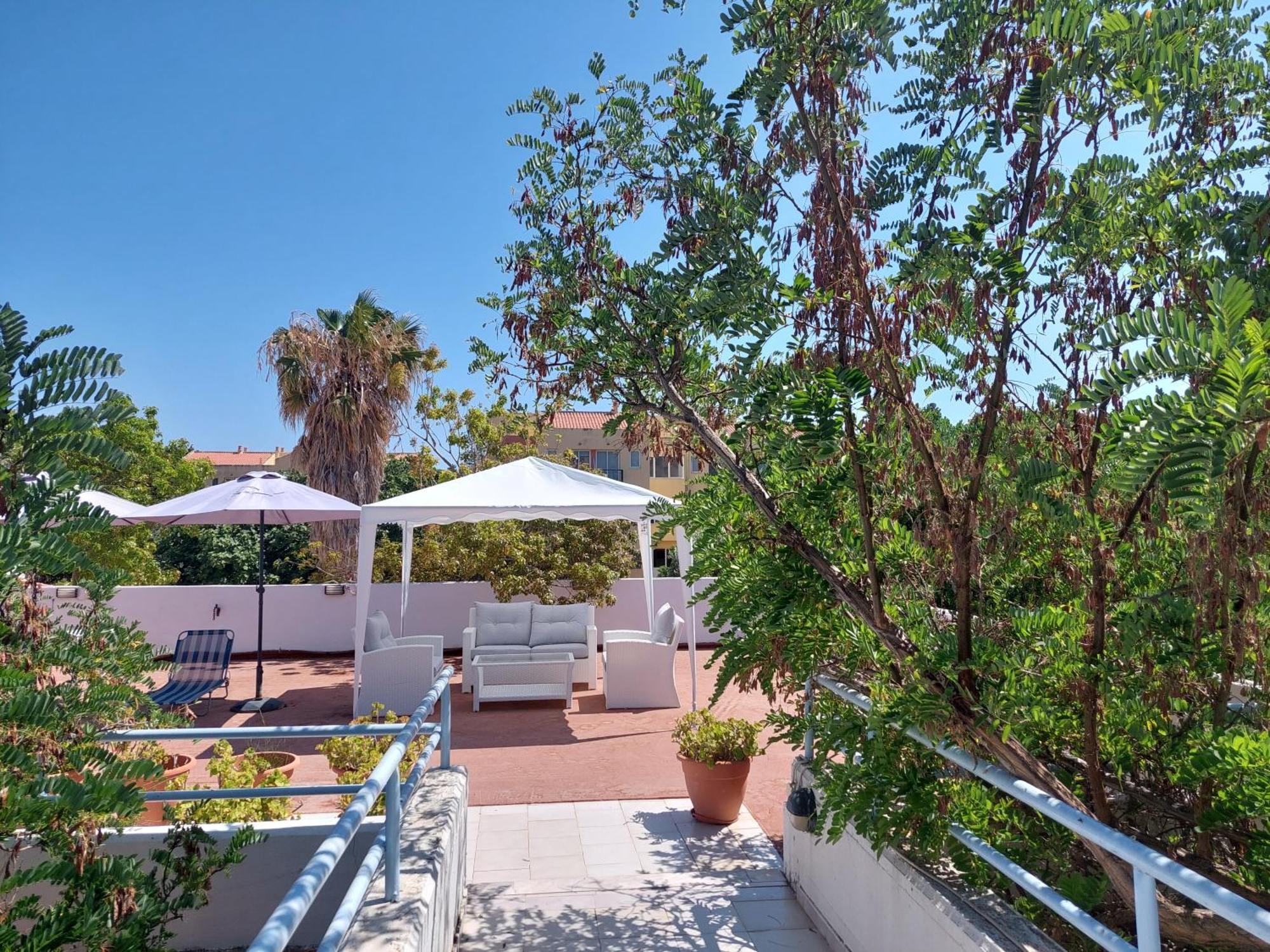 Seafront And Apart Otel 3*